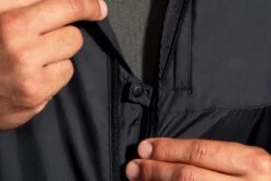 Brooks Men's Fusion Hybrid Jacket (211299) -Hoka Store 211299 001 D6 Fusion Hybrid Jacket