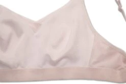 Brooks Women's Drive Convertible Run Bra - Rosewater (350081658) 17 Brooks Women's Drive Convertible Run Bra - Rosewater (350081658) -Hoka Store 350081 658 D2 Drive Convertible Run Bra