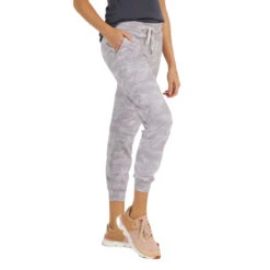 Vuori Women's Performance Joggers - Pale Heather Camo (VW303PHC) 7 Vuori Women's Performance Joggers - Pale Heather Camo (VW303PHC) -Hoka Store VuoriWomen sPerformanceJoggers PaleHeatherCamo 3